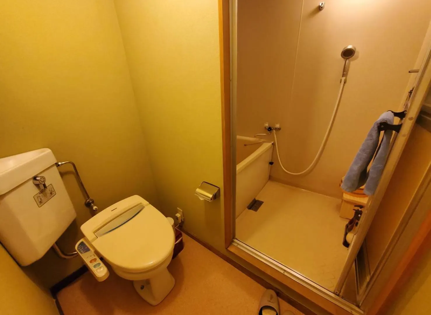 Hiroshima No Yado Aioi Hotell 3*,